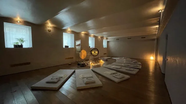 Студия йоги Yogadom