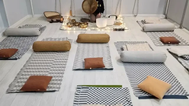 Студия йоги Yogaroom