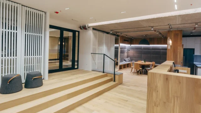 Студия йоги Critical Alignment Therapy & Yoga Institute
